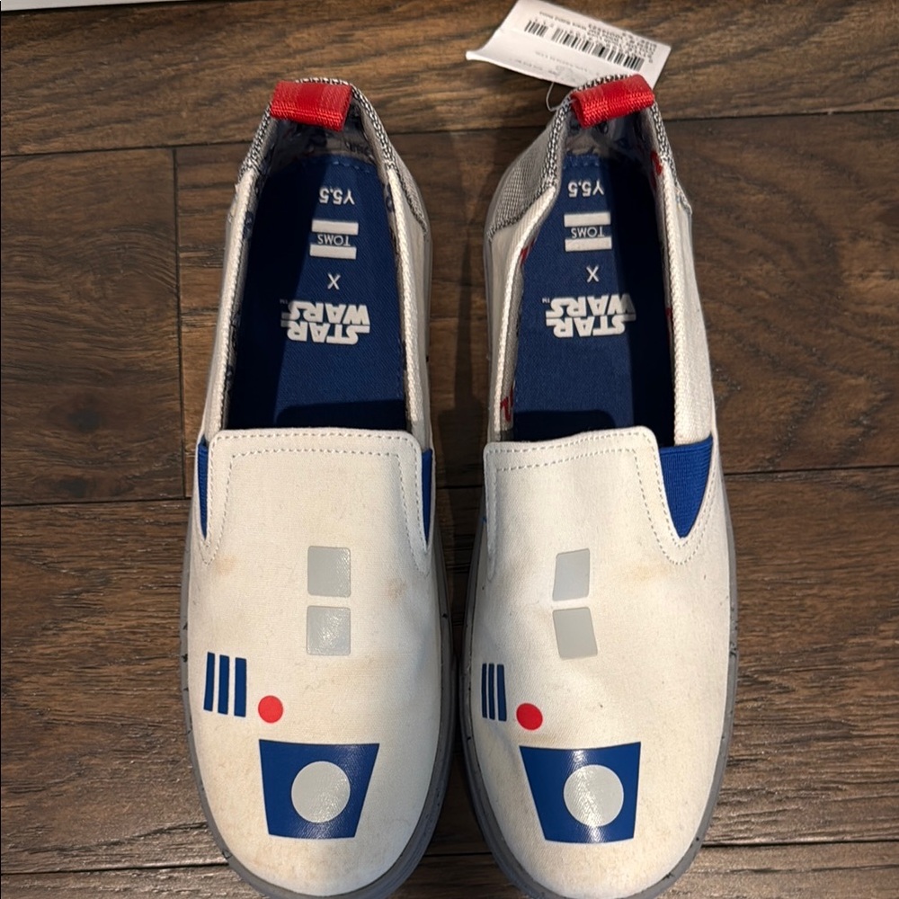 Star Wars White and Blue Sneakers Futuristic Design